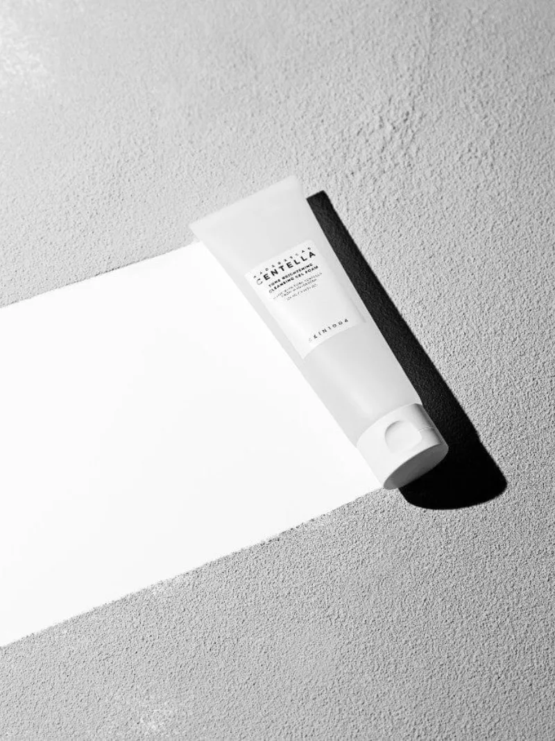 Skin1004 - Madagascar Centella Tone Brightening Cleansing Gel Foam 125ml 3 Skin1004 - Madagascar Centella Tone Brightening Cleansing Gel Foam 125ml