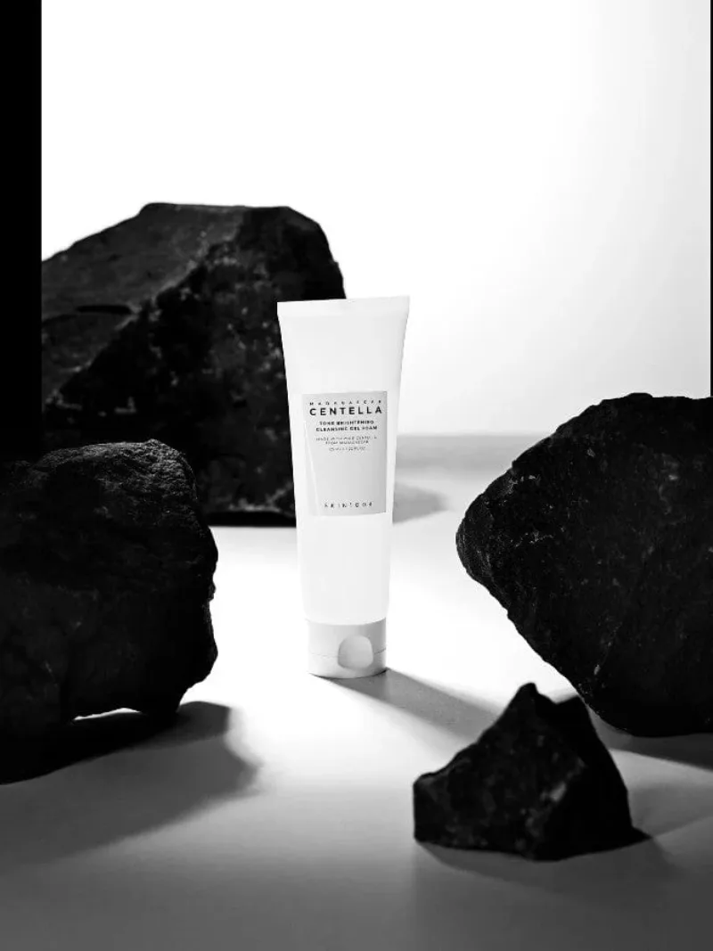 Skin1004 - Madagascar Centella Tone Brightening Cleansing Gel Foam 125ml 1 Skin1004 - Madagascar Centella Tone Brightening Cleansing Gel Foam 125ml